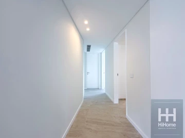 Apartamento T4 para Venda em São Martinho