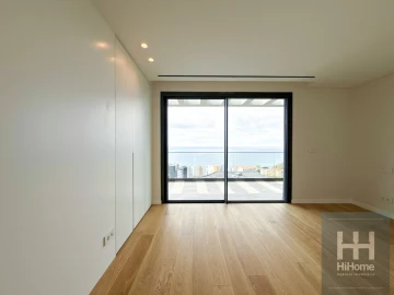 Apartamento T4 para Venda em São Martinho