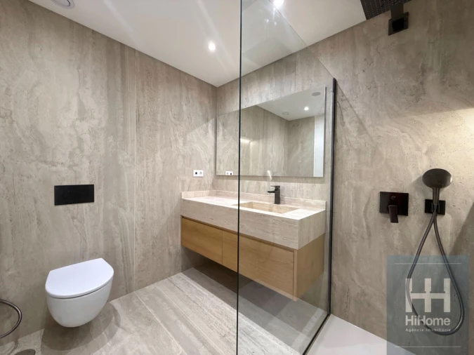 Apartamento T4 para Venda em São Martinho Foto 23