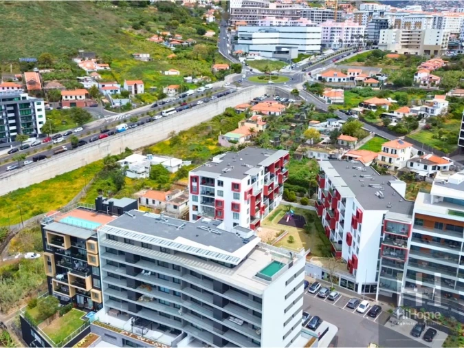 Apartamento T4 para Venda em São Martinho Foto 45