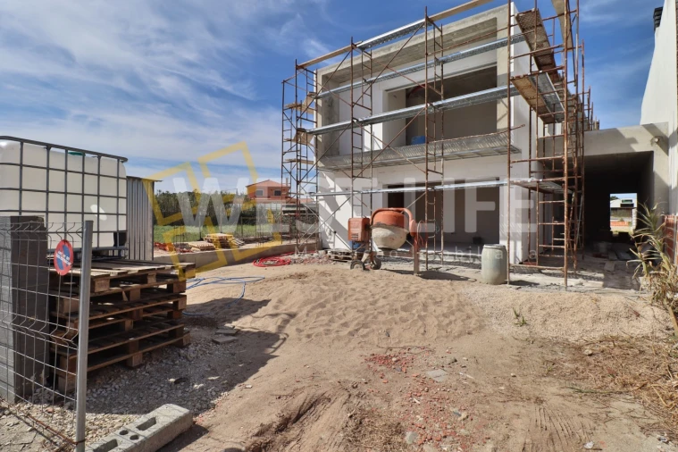 Moradia T4 para Venda em Silveira Foto 7