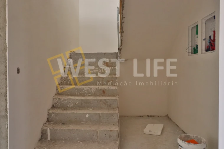 Moradia T4 para Venda em Silveira Foto 13