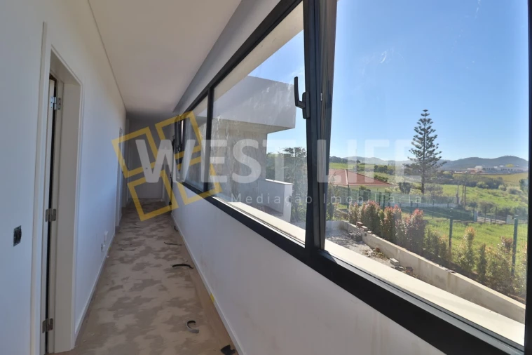 Moradia T4 para Venda em Azueira e Sobral da Abelheira Foto 28