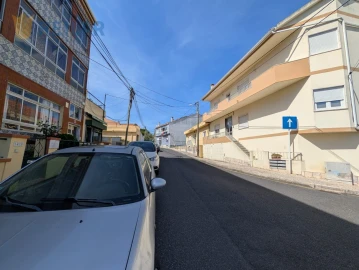 Terreno para Venda em Camarate, Unhos e Apelação