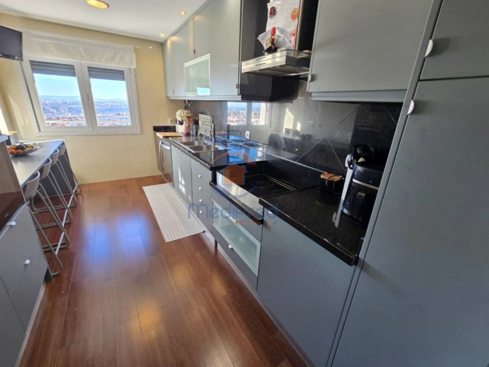 Apartamento T3 para Venda em Ramada e Caneças Foto 10