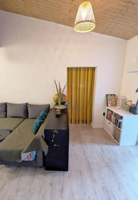 Moradia T2 para Venda em Carvoeira e Carmões