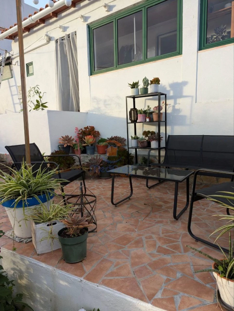 Moradia T2 para Venda em Carvoeira e Carmões Foto 2