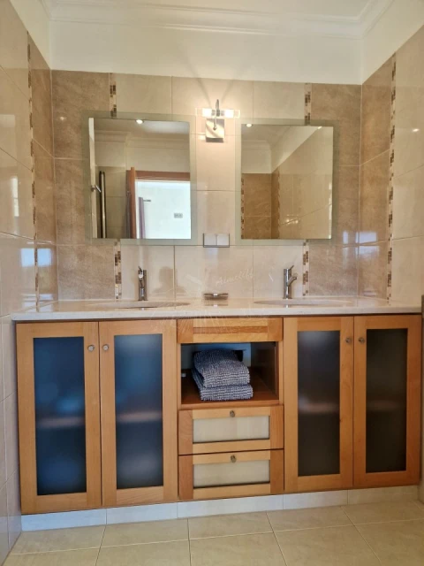 Moradia T3 para Venda em Santa Catarina da Fonte do Bispo