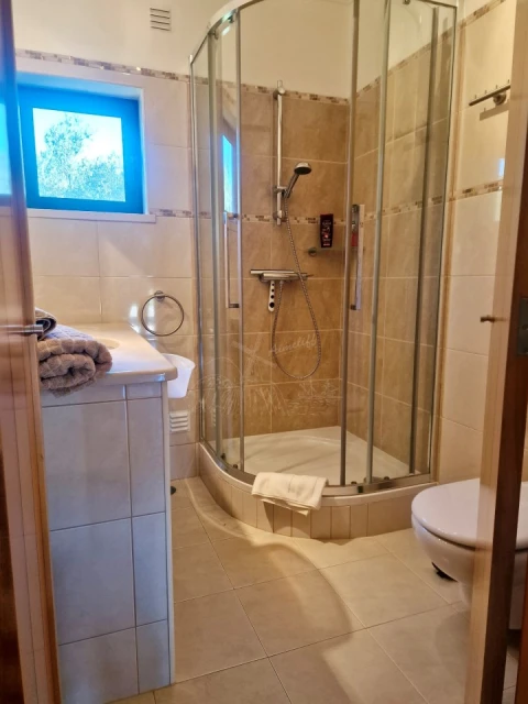 Moradia T3 para Venda em Santa Catarina da Fonte do Bispo