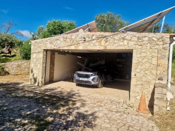 Moradia T3 para Venda em Santa Catarina da Fonte do Bispo