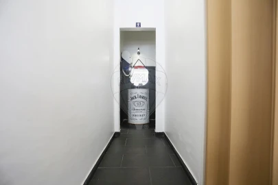 Loja para Arrendamento em Queluz e Belas