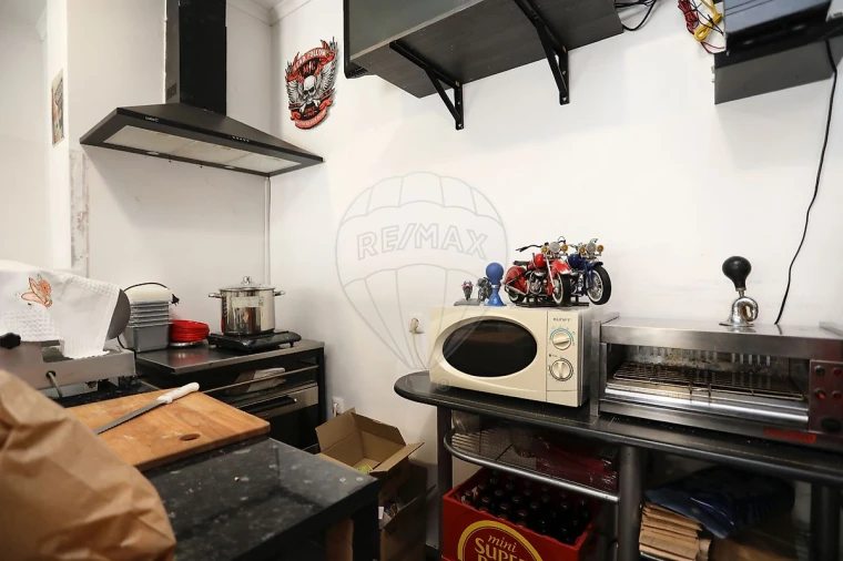 Loja para Arrendamento em Queluz e Belas Foto 9