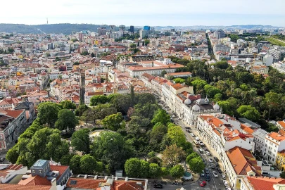 Apartamento T4 para Arrendamento em Misericórdia