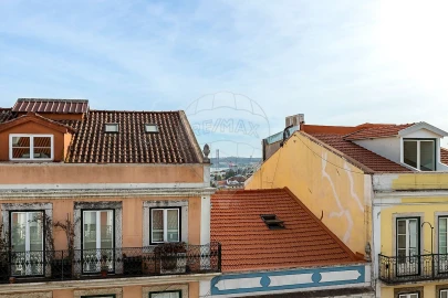 Apartamento T4 para Arrendamento em Misericórdia