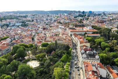 Apartamento T4 para Arrendamento em Misericórdia