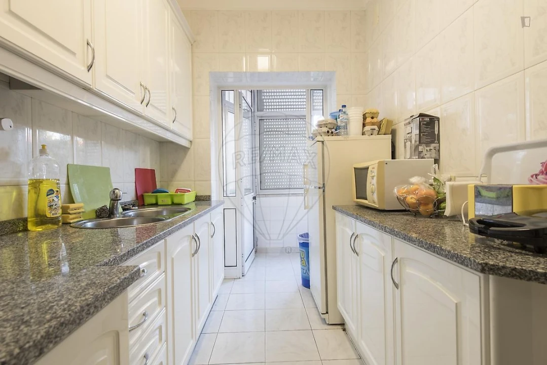 Apartamento T4 para Venda em Alvalade Foto 14