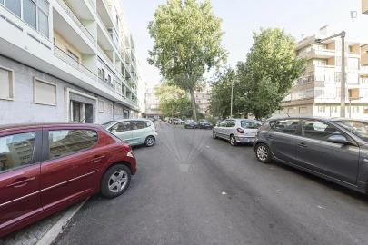 Apartamento T4 para Venda em Alvalade