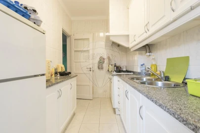 Apartamento T4 para Venda em Alvalade