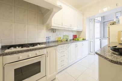 Apartamento T4 para Venda em Alvalade