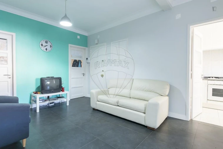 Apartamento T4 para Venda em Alvalade Foto 10