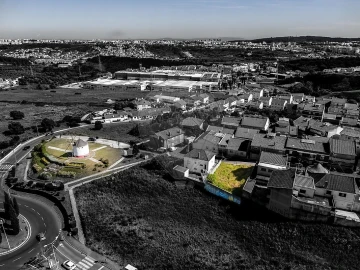 Terreno para Venda em Pontinha e Famões