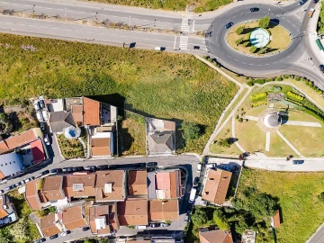 Terreno para Venda em Pontinha e Famões