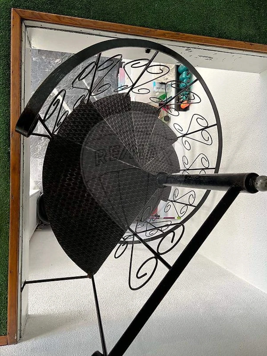 Loja para Venda em Santo António dos Cavaleiros e Frielas