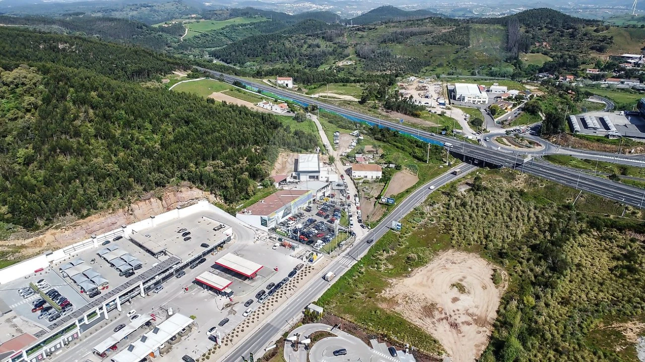 Armazém para Venda em Malveira e São Miguel de Alcainça Foto 11