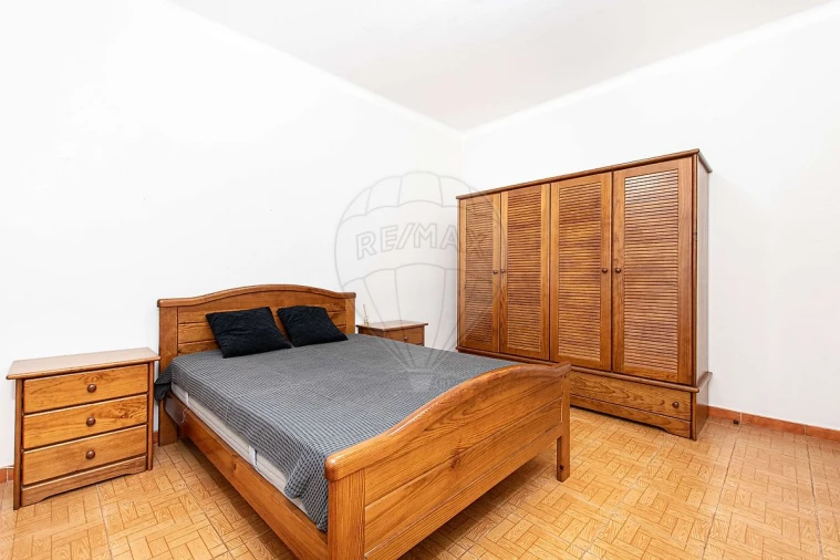 Apartamento T1 para Arrendamento em Vila Franca de Xira Foto 3