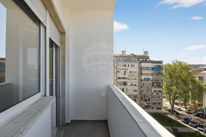 Apartamento T3 para Arrendamento em Benfica