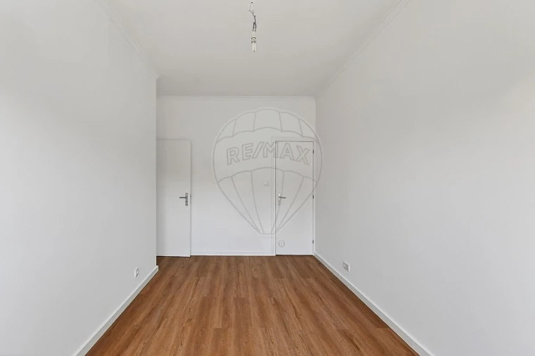 Apartamento T3 para Arrendamento em Benfica Foto 21