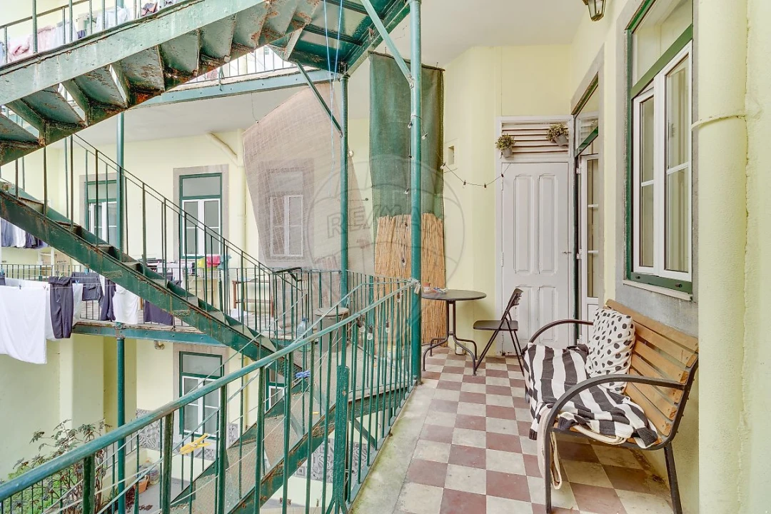 Apartamento T4 para Venda em Arroios Foto 7