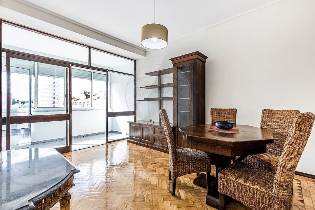 Apartamento T1 para Arrendamento em Benfica Foto 14