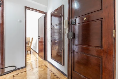 Apartamento T1 para Arrendamento em Benfica