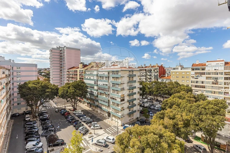 Apartamento T1 para Arrendamento em Benfica