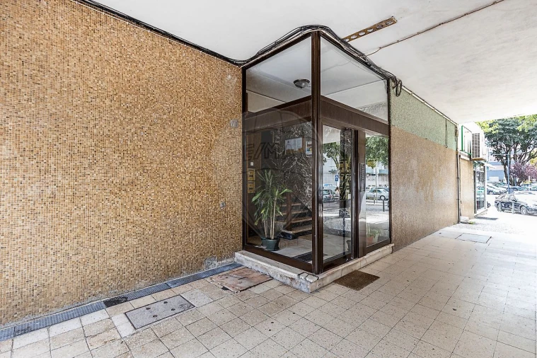 Apartamento T1 para Arrendamento em Benfica Foto 22