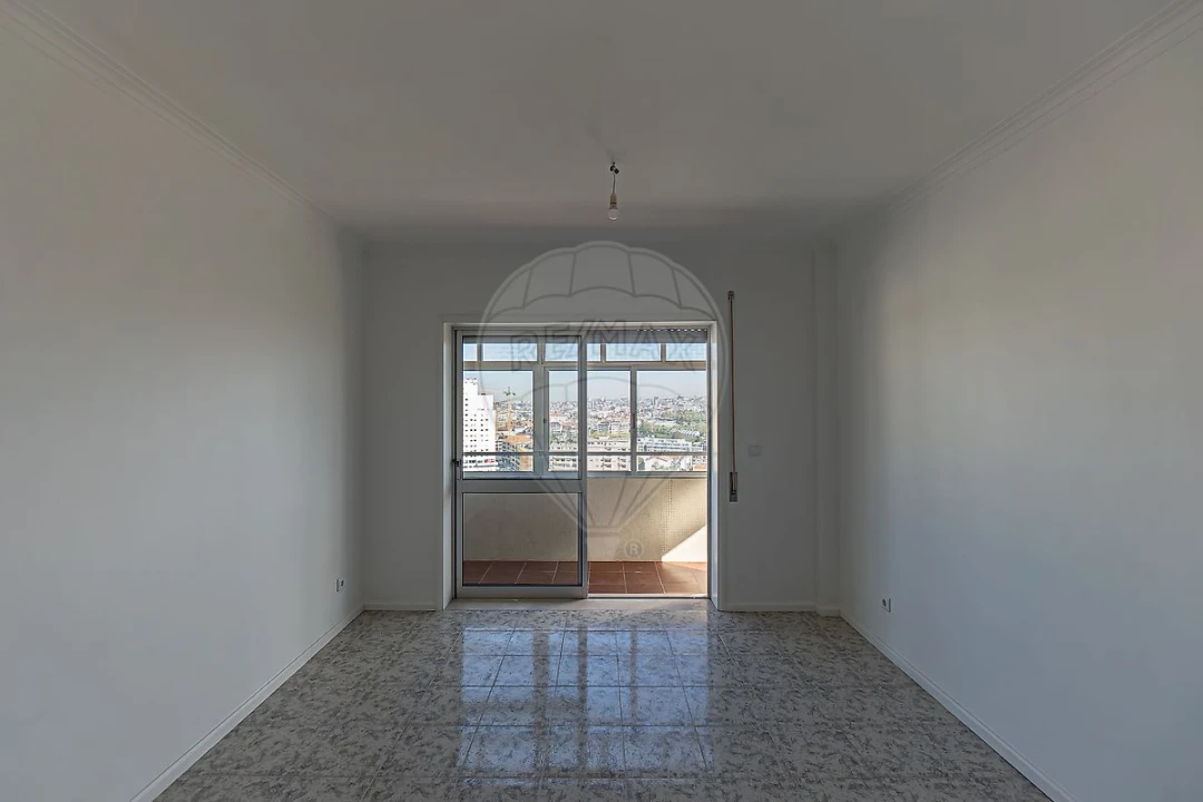 Apartamento T3 para Arrendamento em Mafamude e Vilar do Paraíso Foto 34