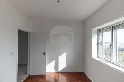 Apartamento T3 para Arrendamento em Mafamude e Vilar do Paraíso