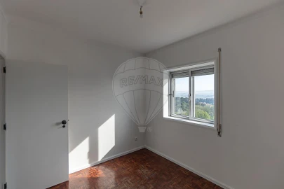 Apartamento T3 para Arrendamento em Mafamude e Vilar do Paraíso