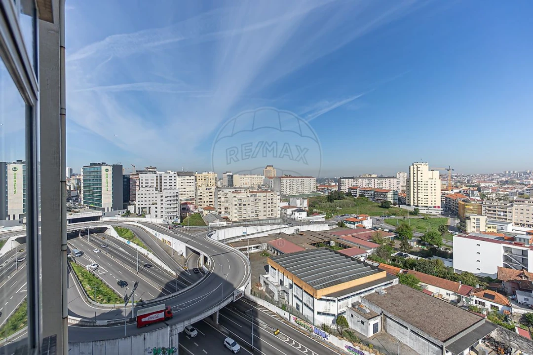 Apartamento T3 para Arrendamento em Mafamude e Vilar do Paraíso Foto 28