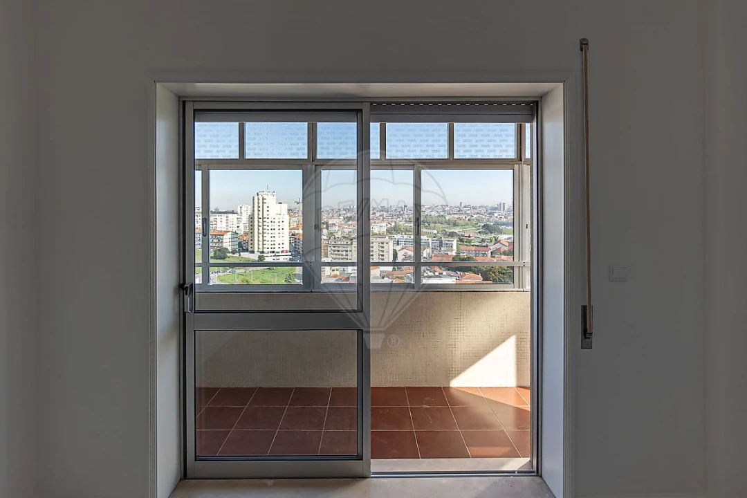 Apartamento T3 para Arrendamento em Mafamude e Vilar do Paraíso Foto 32
