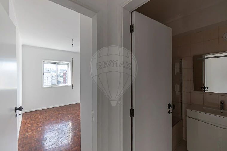 Apartamento T3 para Arrendamento em Mafamude e Vilar do Paraíso Foto 15