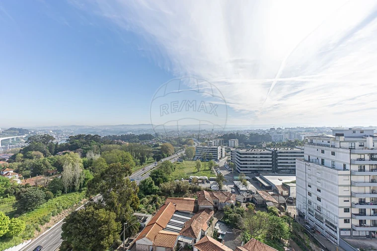 Apartamento T3 para Arrendamento em Mafamude e Vilar do Paraíso Foto 38