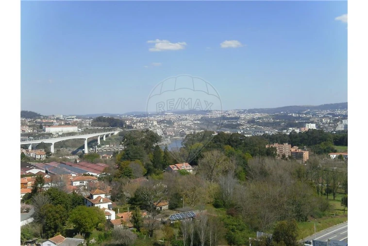 Apartamento T3 para Arrendamento em Mafamude e Vilar do Paraíso Foto 3