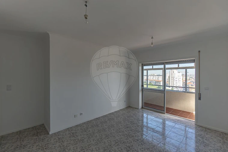 Apartamento T3 para Arrendamento em Mafamude e Vilar do Paraíso Foto 33