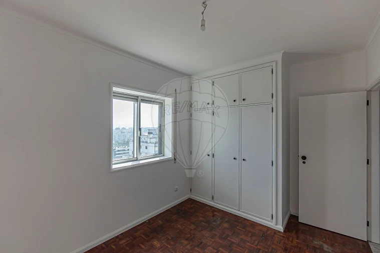 Apartamento T3 para Arrendamento em Mafamude e Vilar do Paraíso Foto 11