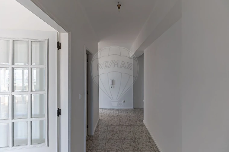 Apartamento T3 para Arrendamento em Mafamude e Vilar do Paraíso Foto 30