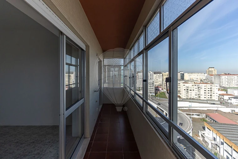 Apartamento T3 para Arrendamento em Mafamude e Vilar do Paraíso Foto 24