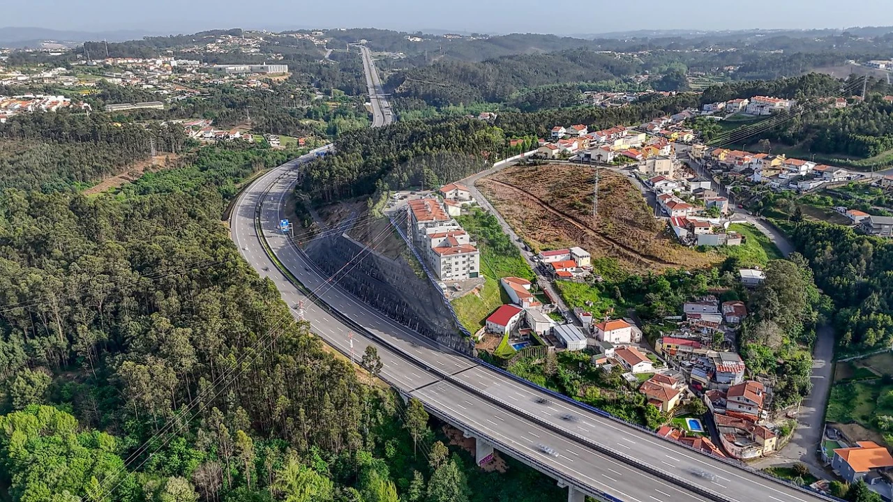 Apartamento T2 para Venda em Pedroso e Seixezelo Foto 3