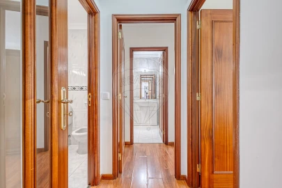 Apartamento T2 para Venda em Pedroso e Seixezelo